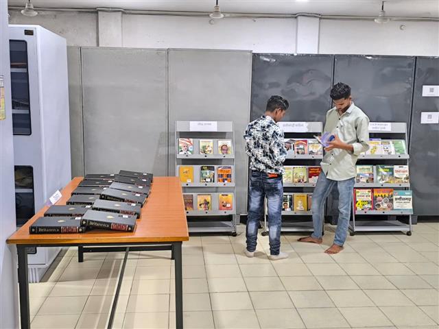 पुस्तक मेला 